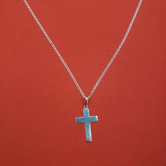 925 sterling silver cross pendant and 925 silver chain - Picture 1 of 13